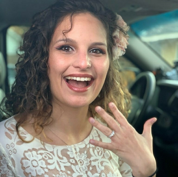 Meet your Posher, Chérie - Picture 3 of 3